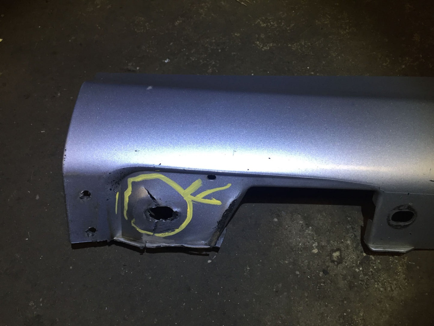2008 Mercedes Benz Clk350 Skirt Rocker Panel Molding Right Passenger Side OEM