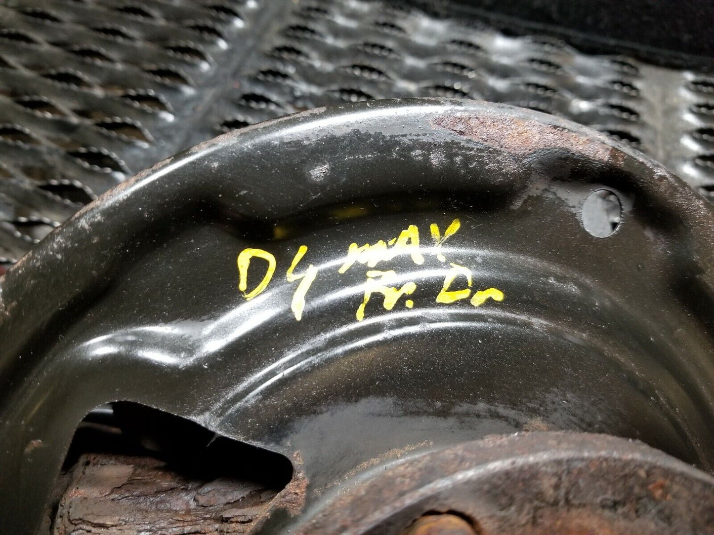 04 05 06 07 08 Nissan Maxima Spindle Knuckle Front Driver Left Side OEM 110k