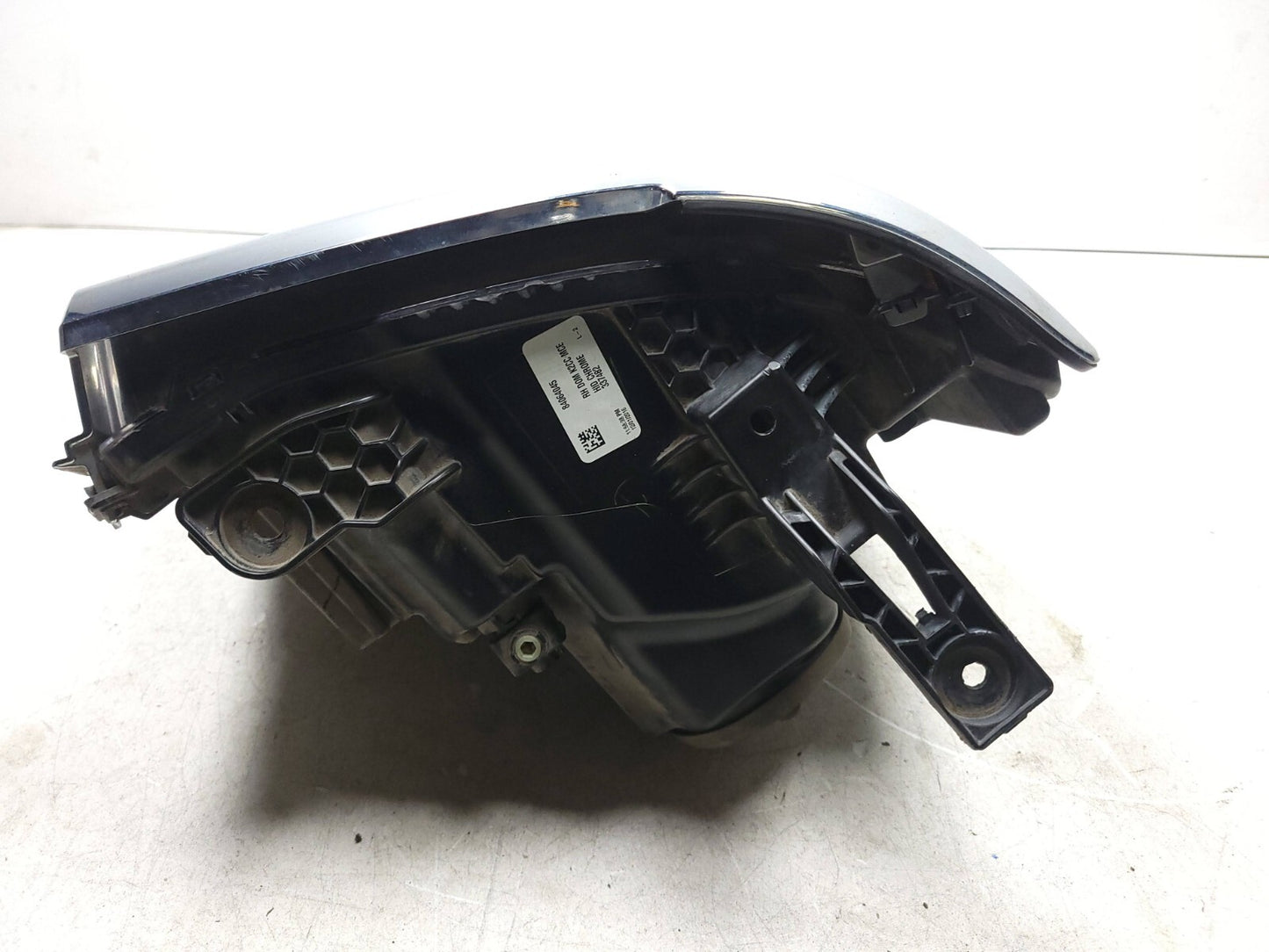 16-19 Chevrolet Silverado 1500 Headlight Left & Right OEM