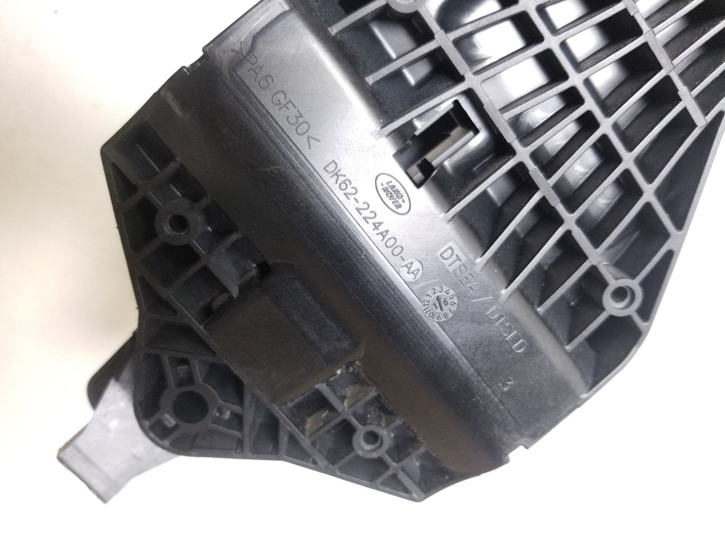 2017 Jaguar Xe Rear Passenger Side Right Exterior Door Handle OEM