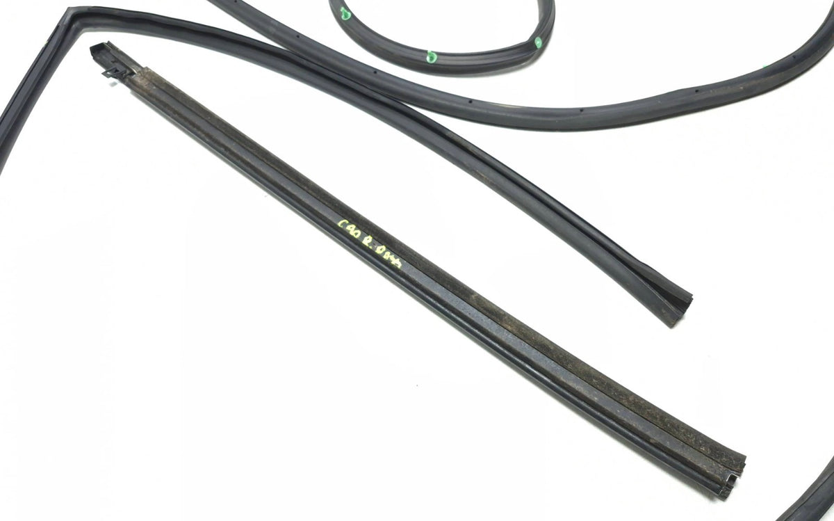 2007 Honda Fit Rear Door Weatherstrip Seal Passenger Side Right 3pcs OEM