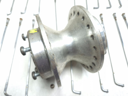 2016 Harley Davidson Dyna Fxdbp Front Wheel Axle Hub & 31 Spoke OEM