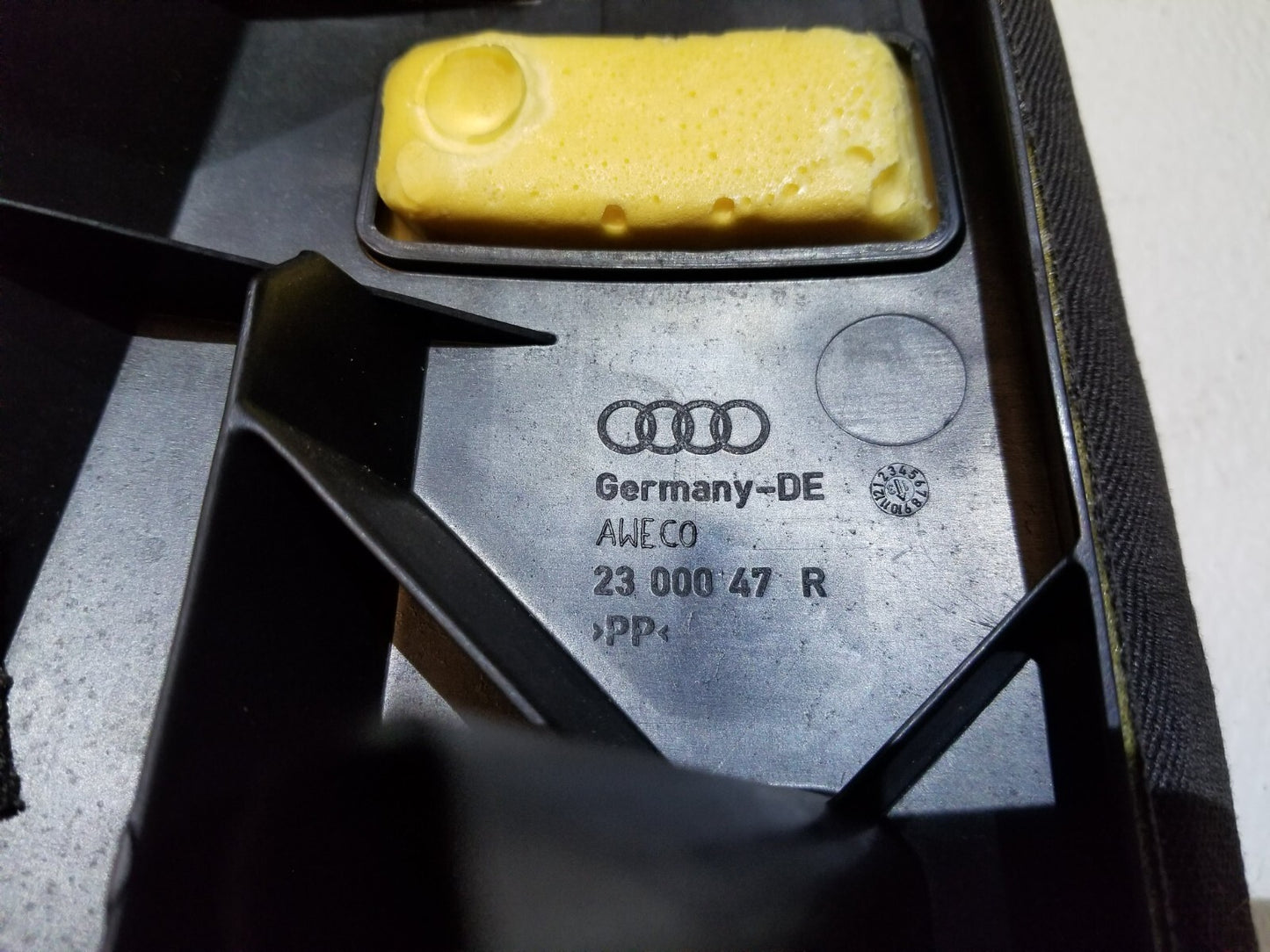 2014 Audi A6 Rear Passenger Seat Cushion Bolster 2 Pcs  OEM