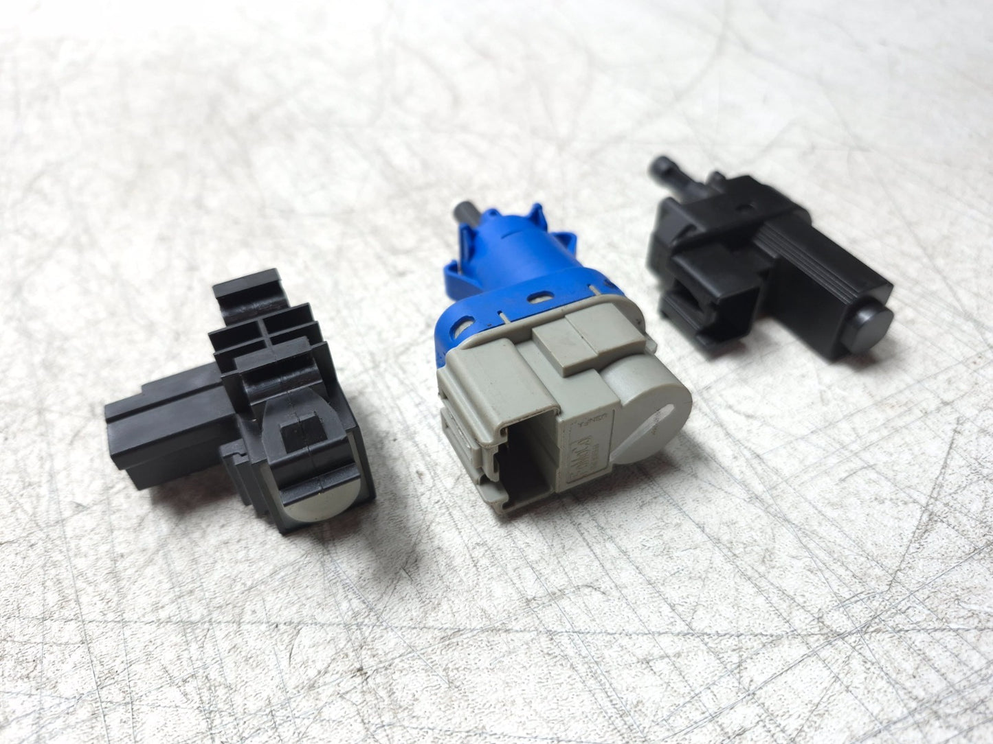 2017 Ford Focus Clutch Pedal Switch And Stop Light Stoplamp Switch  OEM