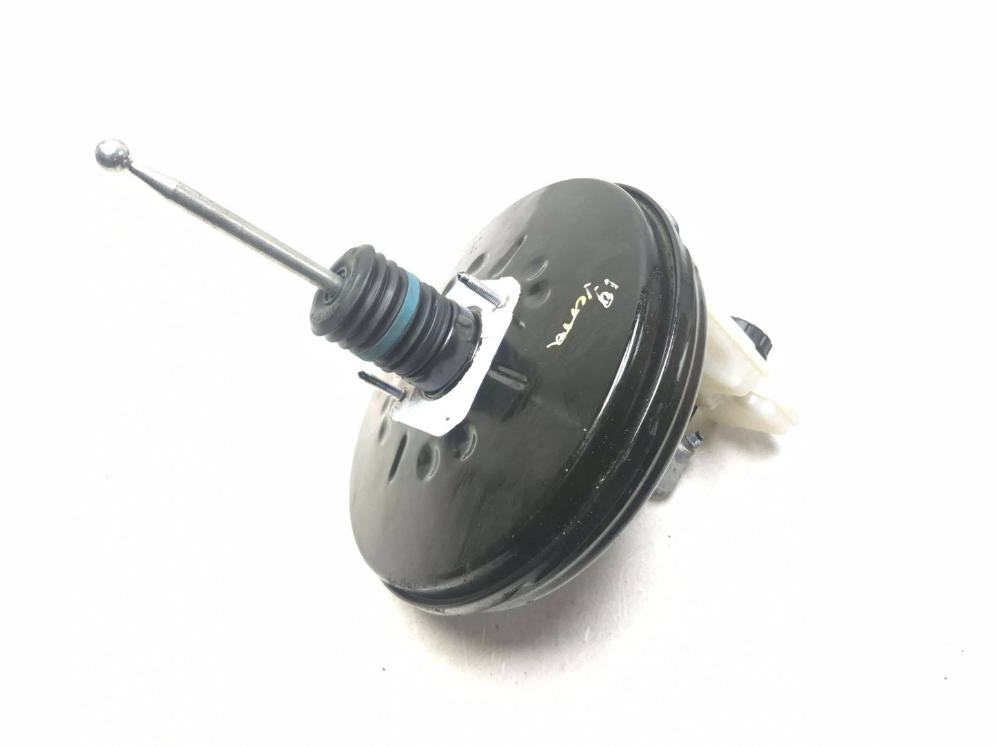 2019 Volkswagen Jetta Power Brake Booster W/ Master Cylinder 5qm614105l OEM