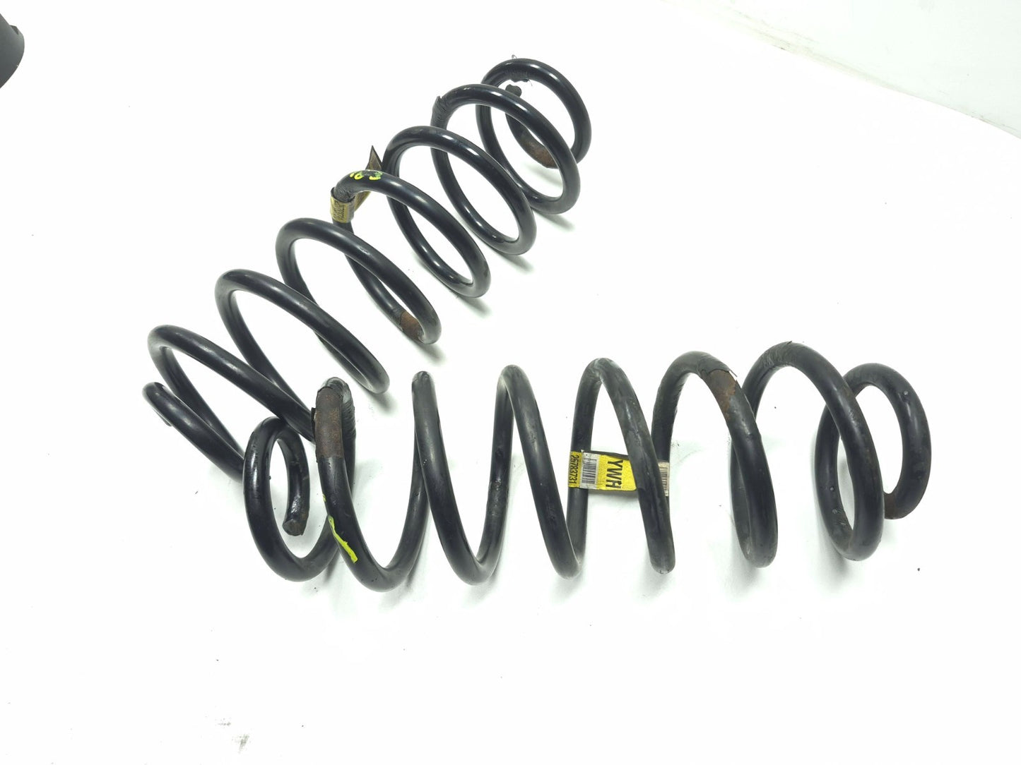 2013 Cadillac Escalade Rear Coil Spring Left & Right OEM