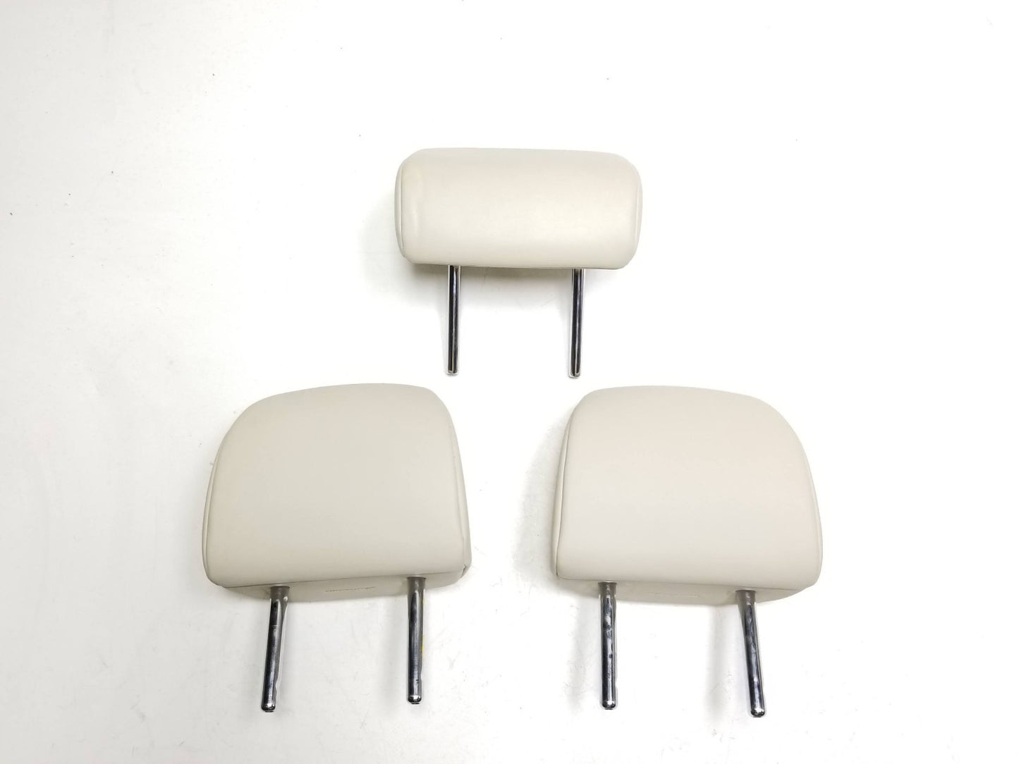11-17 Lexus CT200h Rear Seat Headrest 3pcs Oem✅