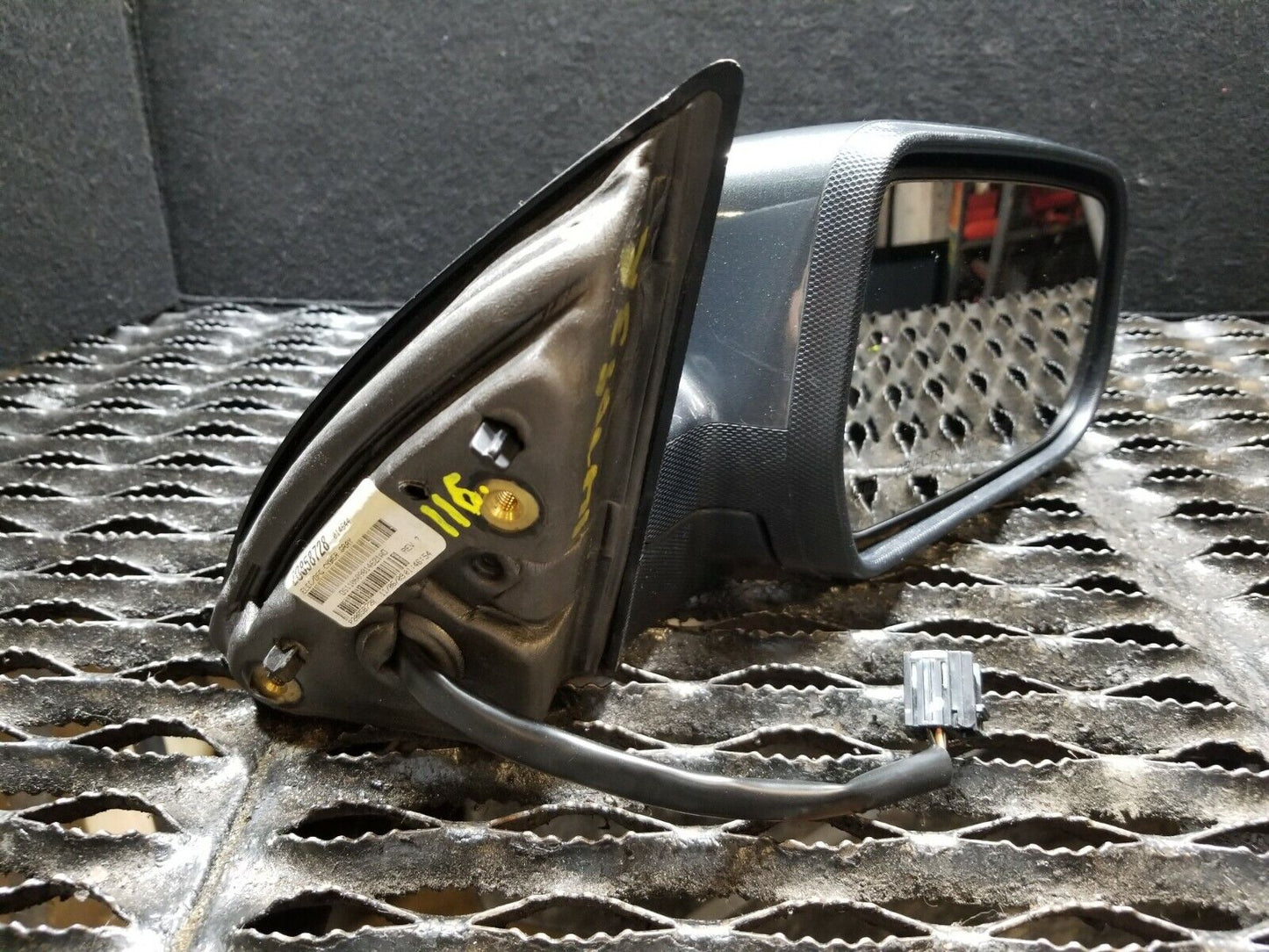 10 2010 Chevrolet Equinox Passenger Right Door Side View Mirror OEM #116