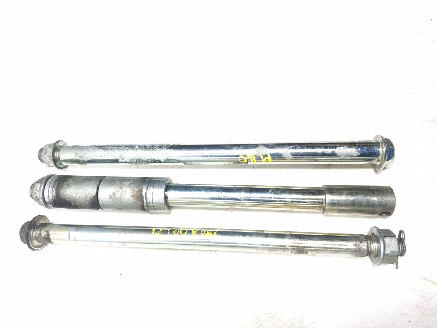 2004 Kawasaki Vulcan 800 Vn800 Wheel Axle Front & Rear W/ Pivot Bolt OEM