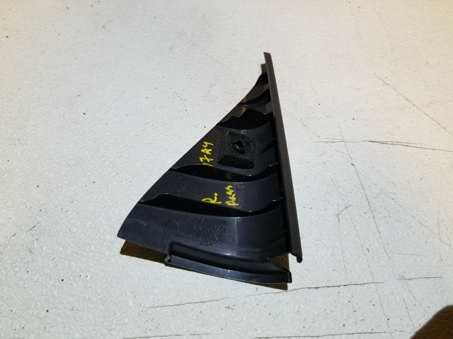06 07 08 Audi A4 Rear Right Pass Door Corner Trim 8e0857570 OEM 85k Miles