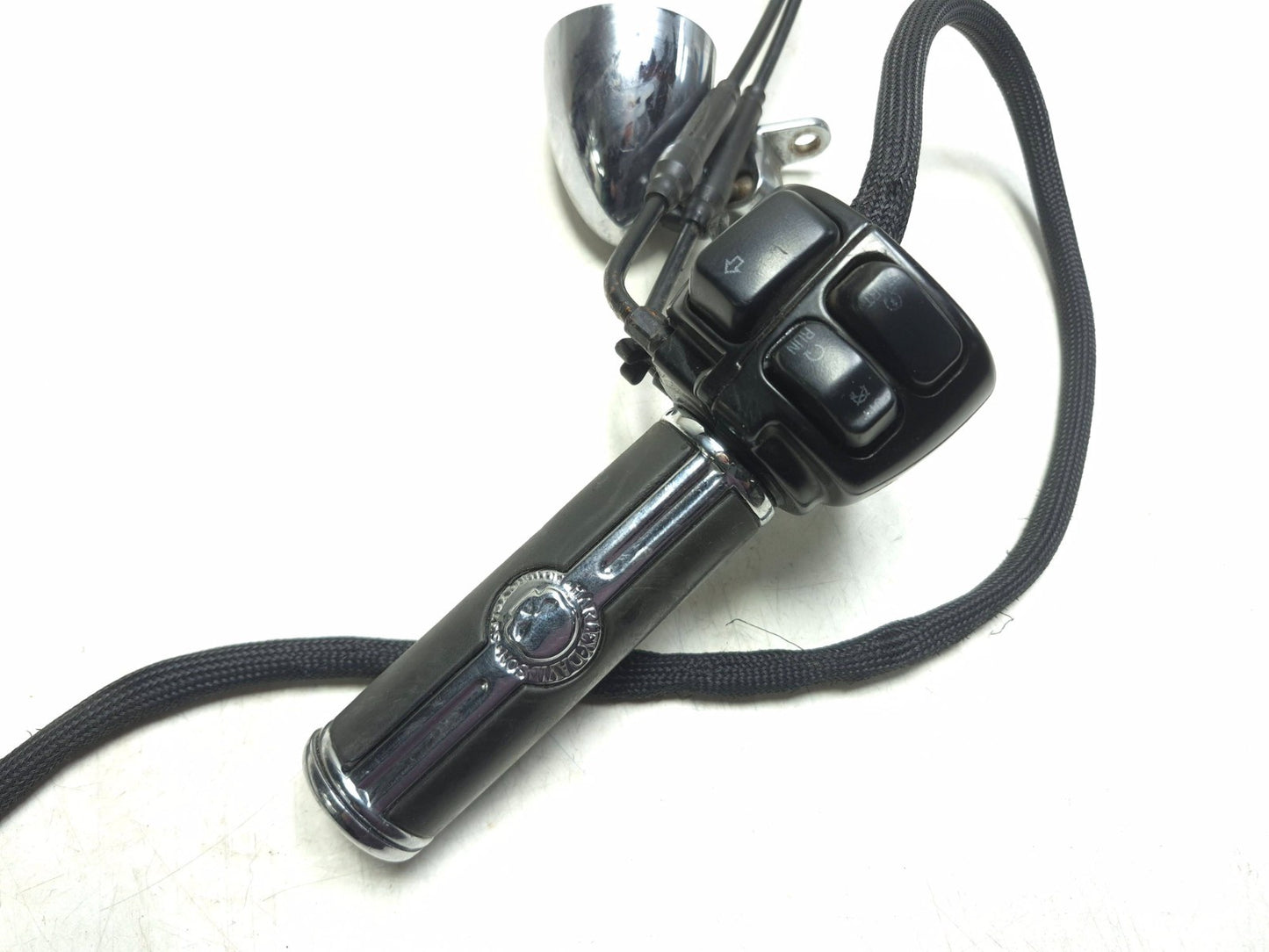 2008 Harley-davidson Dyna Fat Bob Fxdf Kill Switch & Throttle Grip OEM