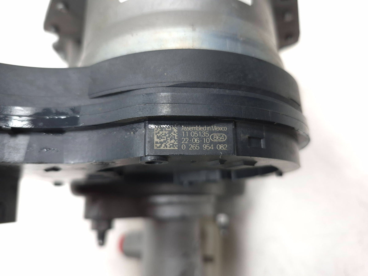 2022 Tesla Model 3 Power Brake Ibooster Master Cylinder Pump 1044671-00-g OEM