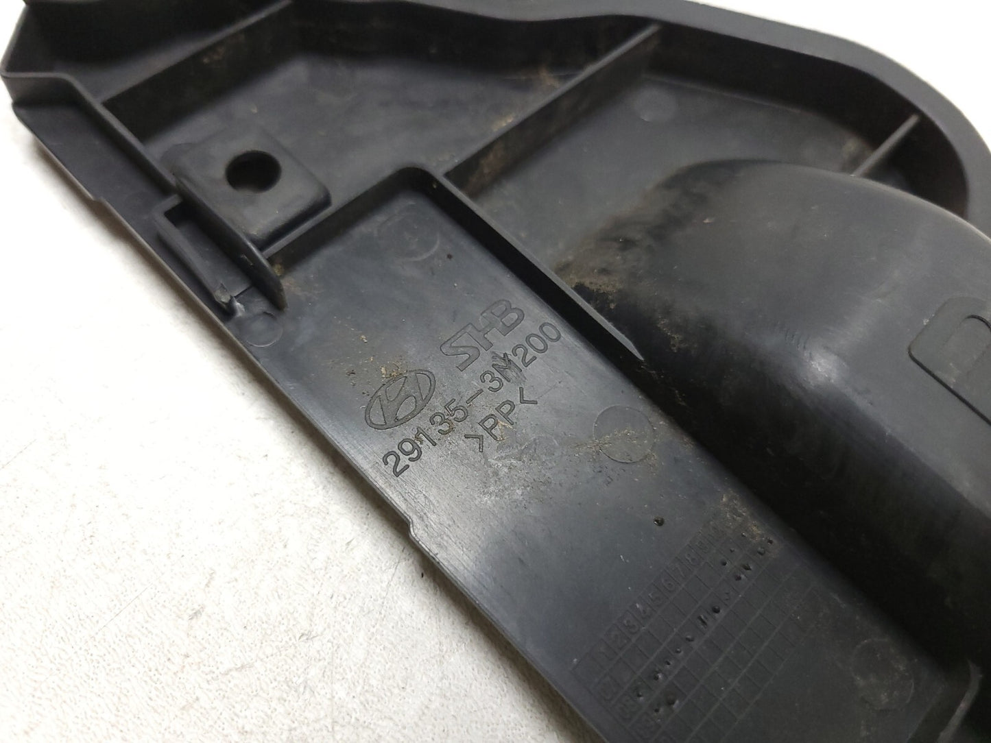 09-14 Hyundai Genesis Air Guard Left & Right Pair OEM Sedan