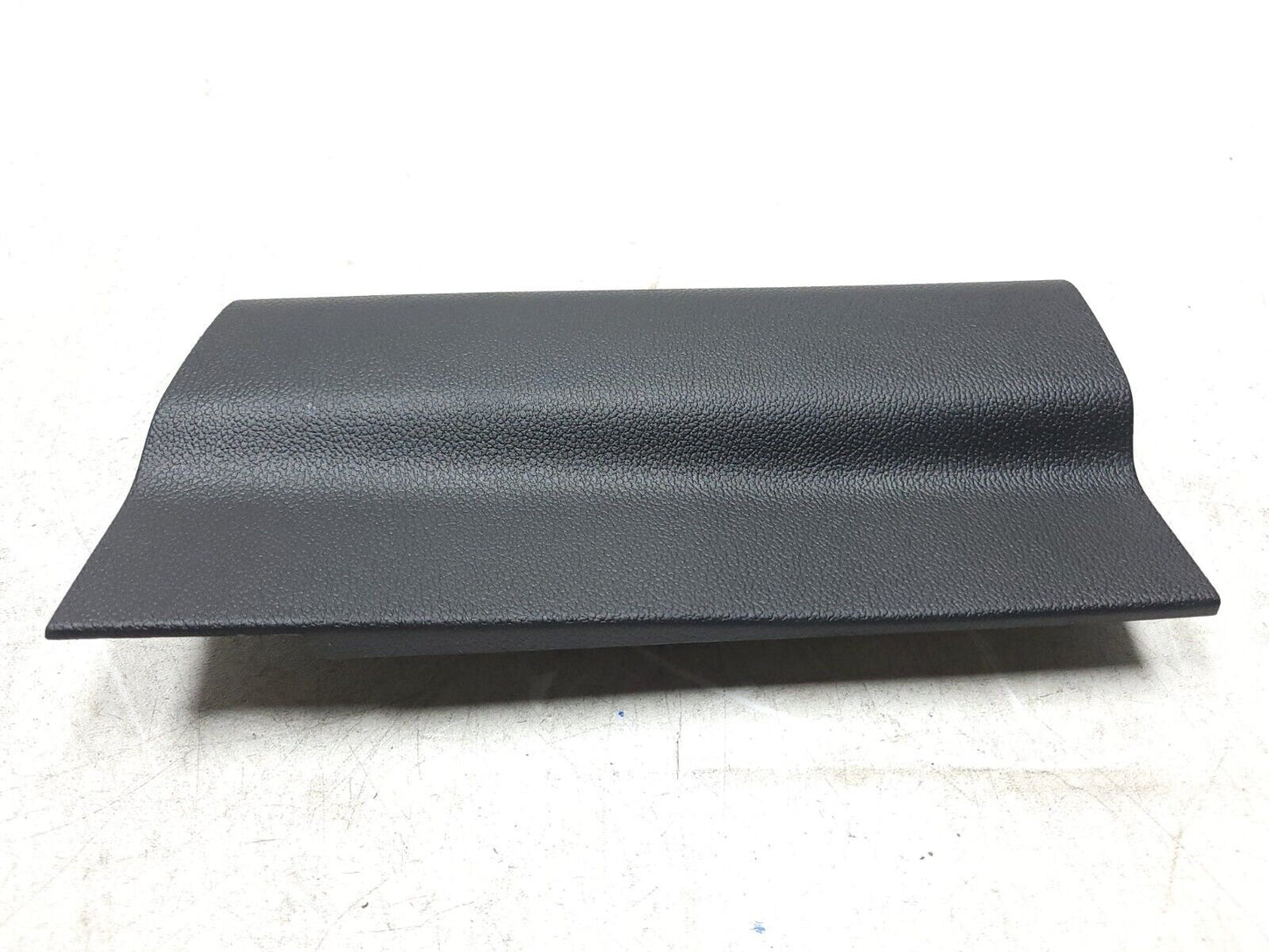 14-19 Chevrolet Silverado 1500 Back Glass Cover Trim Left & Right OEM