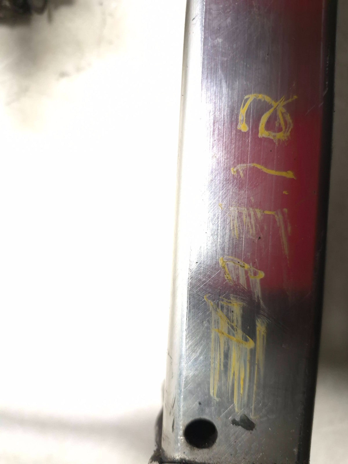 2002 Suzuki V-strom 1000 Dl1000 Swingarm  OEM