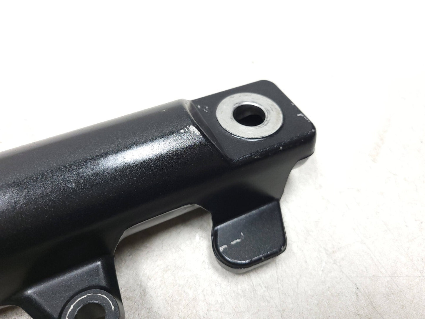 15 - 18 Yamaha Yzf-r3 Front Right Fork Case Tube Lower OEM