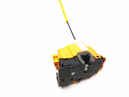 2014 Fiat 500l Door Lock Actuator Front Passenger Side Right OEM ☑️