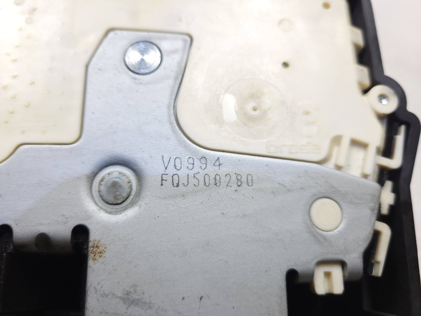 2007 Range Rover Front Door Lock Latch Actuator Right Passenger Side OEM