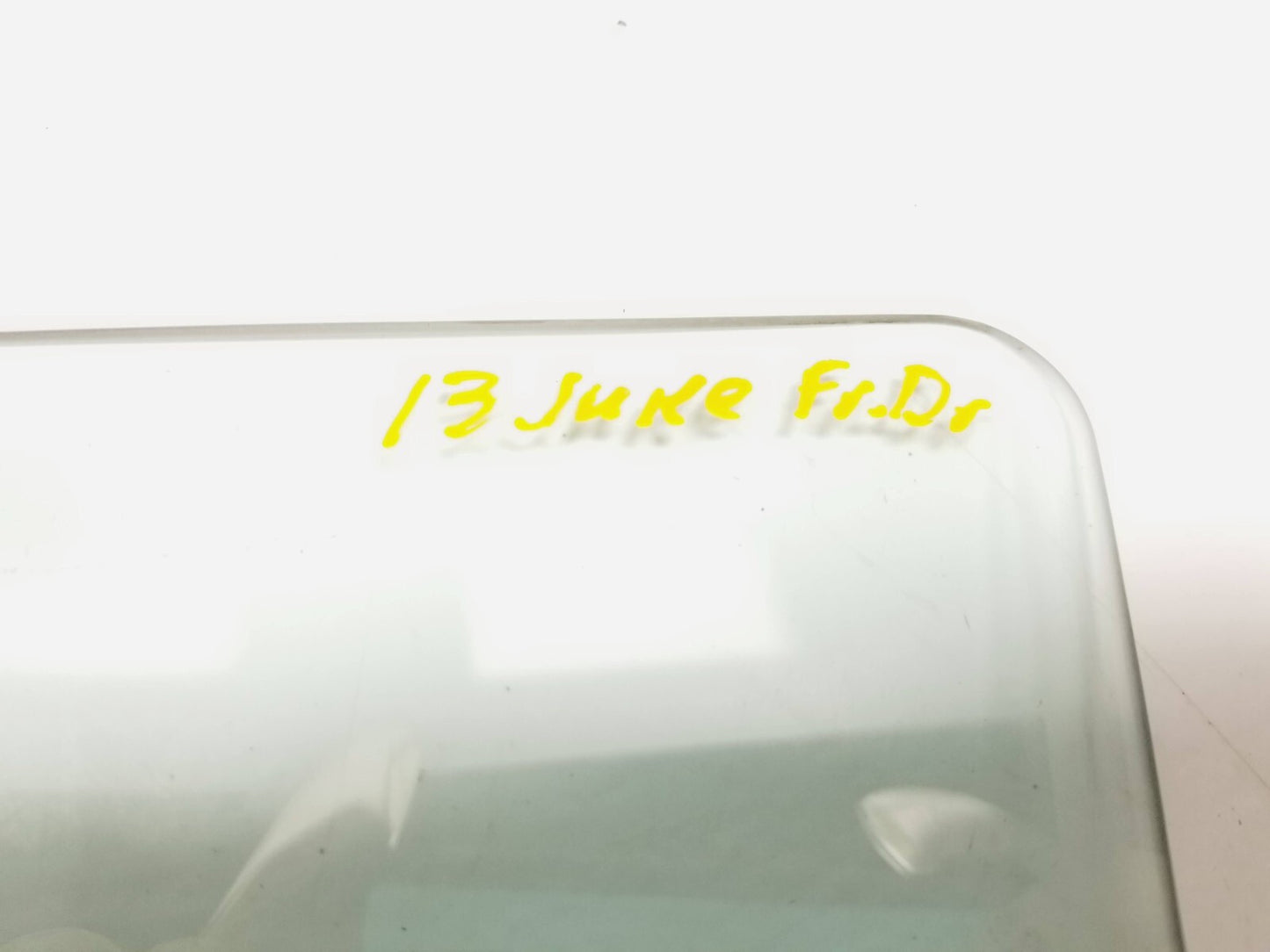 2013 Nissan Juke Door Window Glass Front Driver Side Left OEM