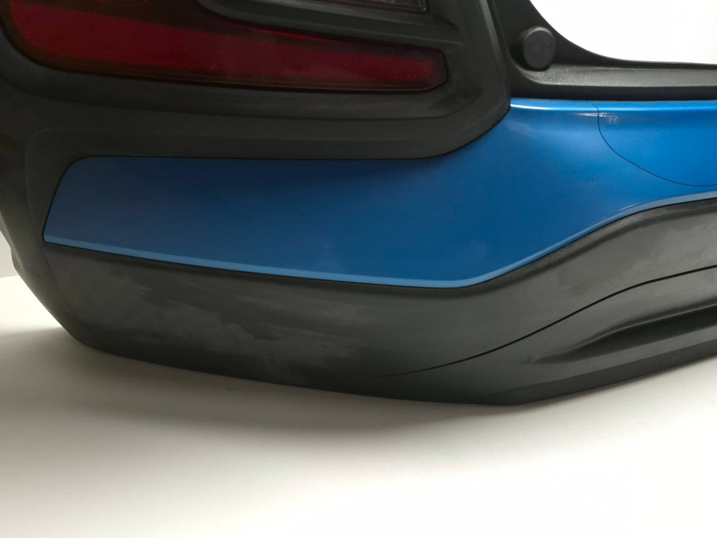 2019 Hyundai Kona Rear Bumper W/ Light OEM