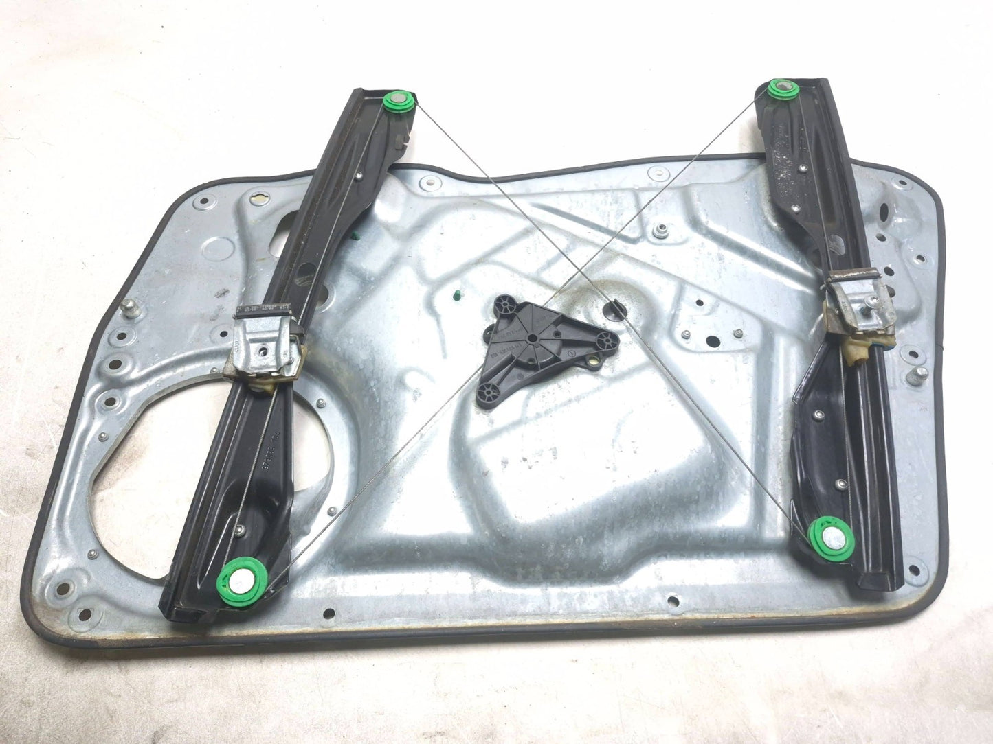 2011 Volkswagen Tiguan Front Left Driver Window Regulator Panel OEM
