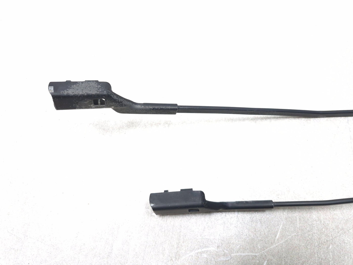 2015 Volkswagen Golf Windshield Wiper Arm Front Left & Right OEM