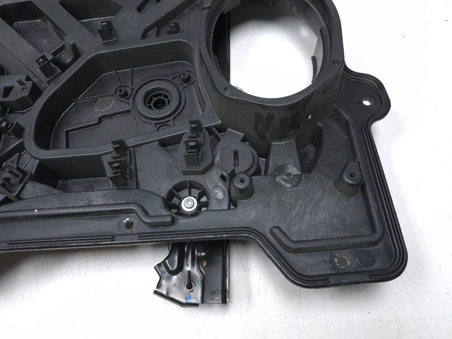 2016 Dodge Grand Caravan Front Door Window Regulator W/door Panel Right Side OEM