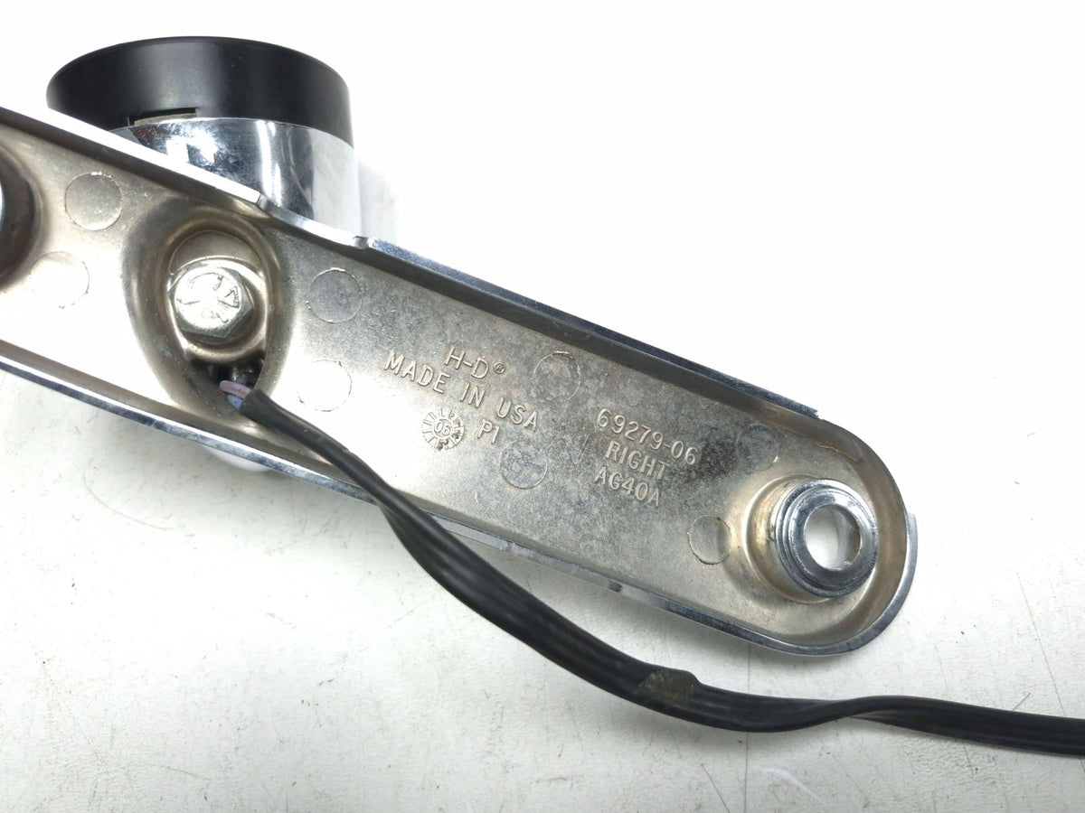 2007 Harley Touring Street Glide Front Turn Signal Left & Right Pair OEM