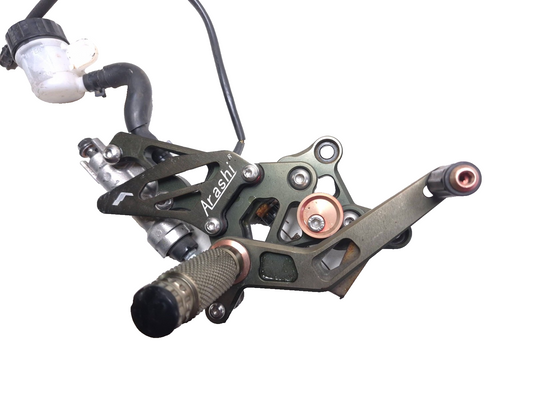 2016 Yamaha Yzf R3 Right Footrest W/ Rear Brake Cylinder W/ Pedal Assy OEM