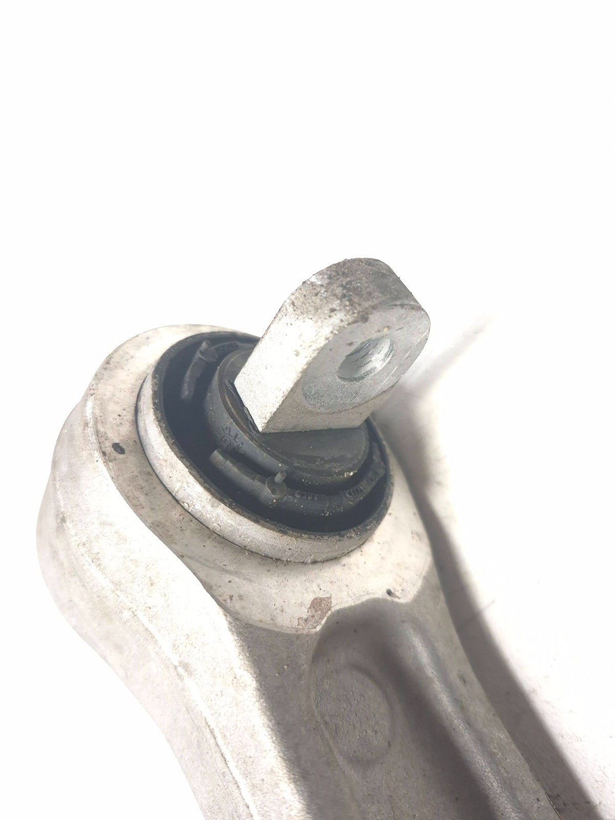 2024 Alfa Romeo Stelvio Front Control Arm Passenger Side Right 3pcs OEM