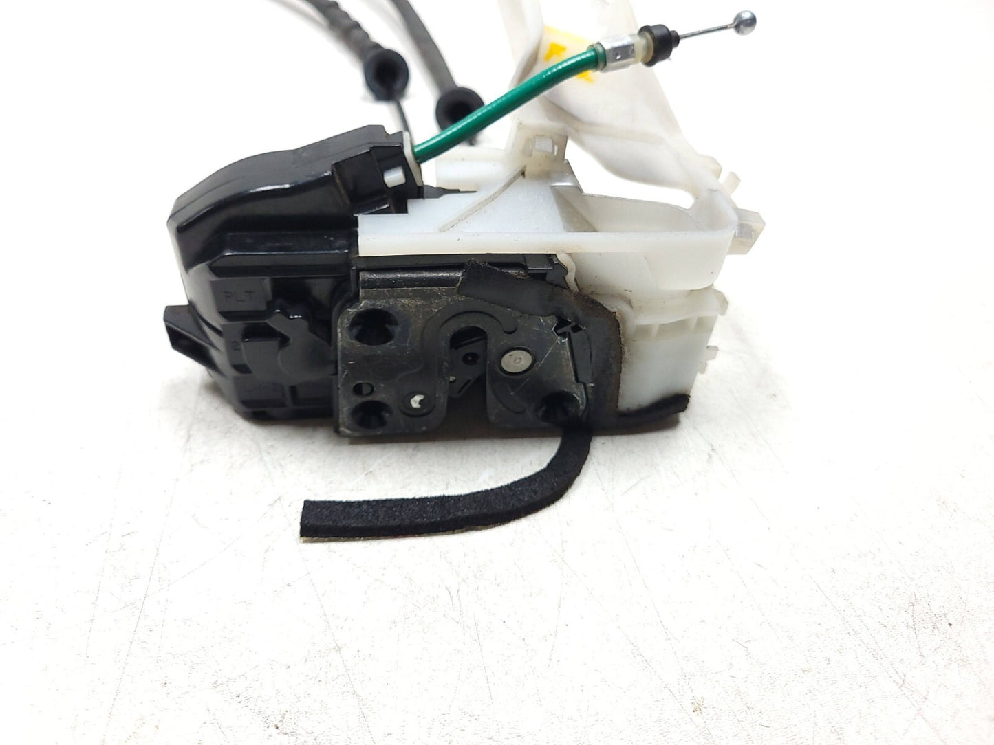 09-14 Hyundai Genesis Door Lock Latch Actuator Front Driver Side Left OEM Sedan