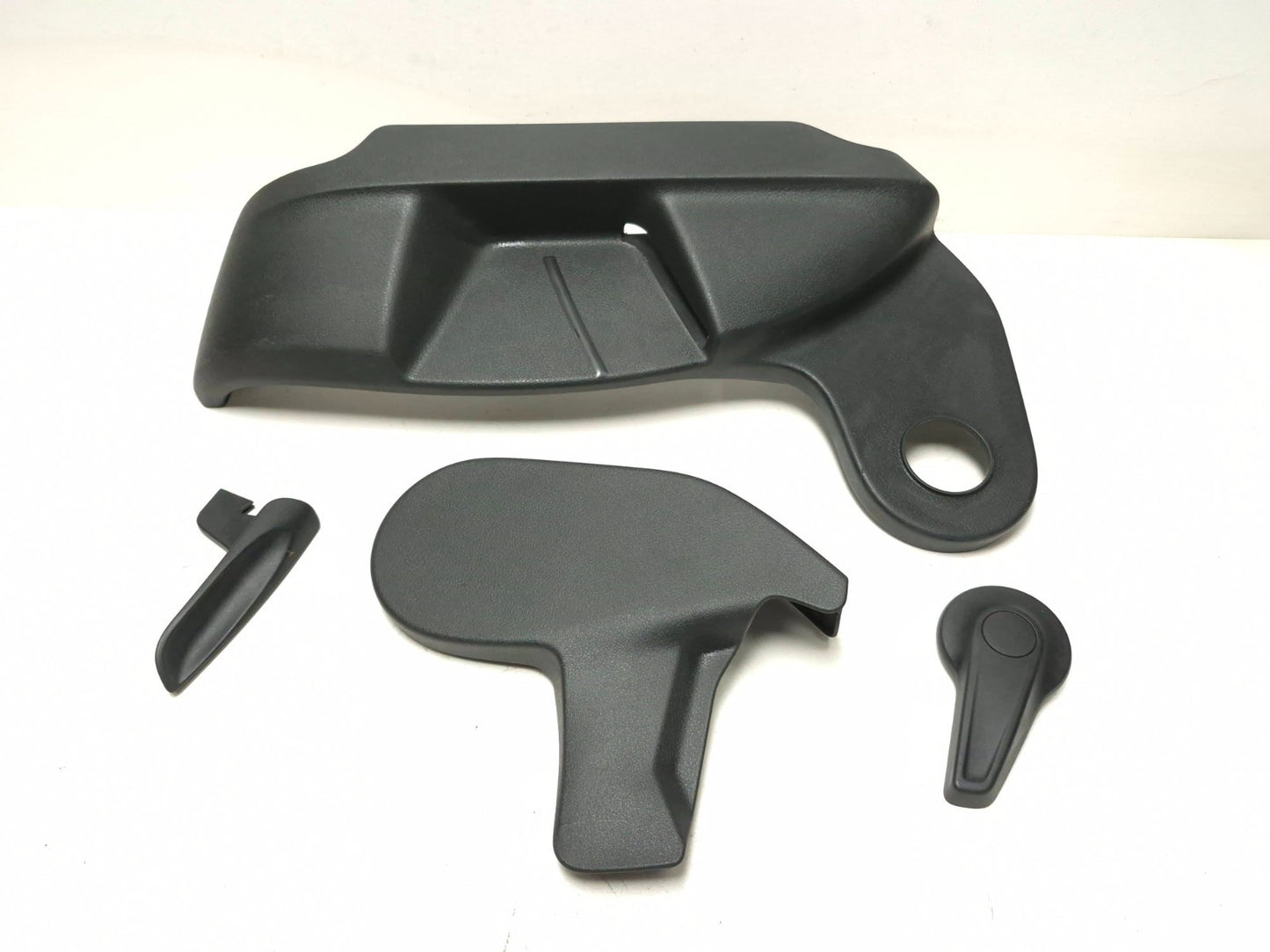 2011 Volkswagen Tiguan Seat Side Trim Front Passenger Side Right OEM
