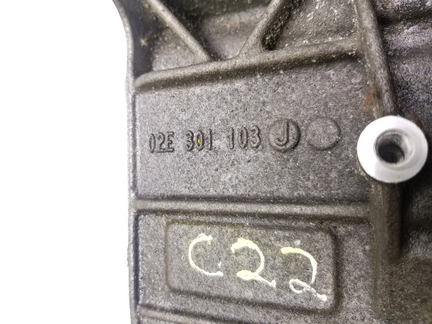 2013 Volkswagen GTI Automatic Transmission Rear Case Housing 02e301103j OEM