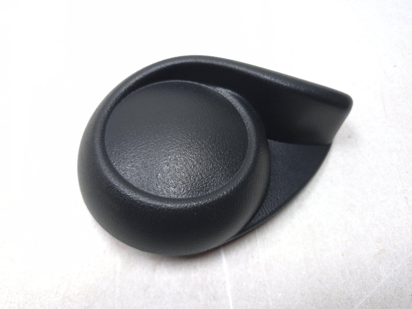 2013 Nissan Versa Front Passenger Seat Side Trim Cover W/ Knob OEM 95k