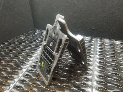 2002 Mercedes Benz CL500 Rear Bumper Bracket Mount Wedge Spacer Mounts OEM #106