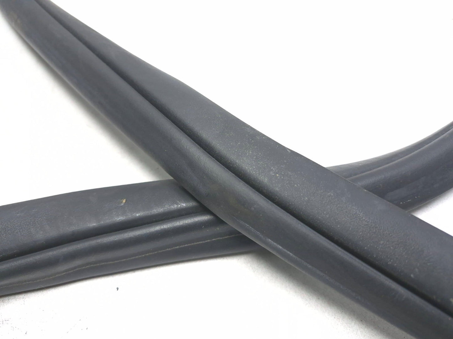 2007 Honda Fit Rear Door Weatherstrip Seal Passenger Side Right 4pcs OEM