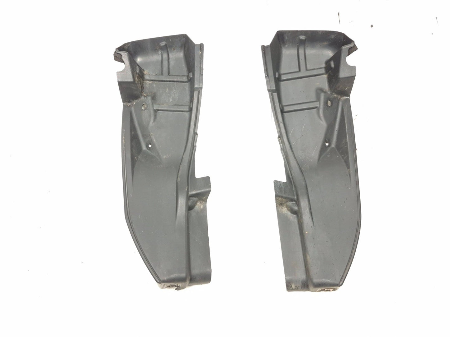 2012 Nissan Leaf Rear Bumper Closing Plate Splash Shield Left & Right Pair OEM