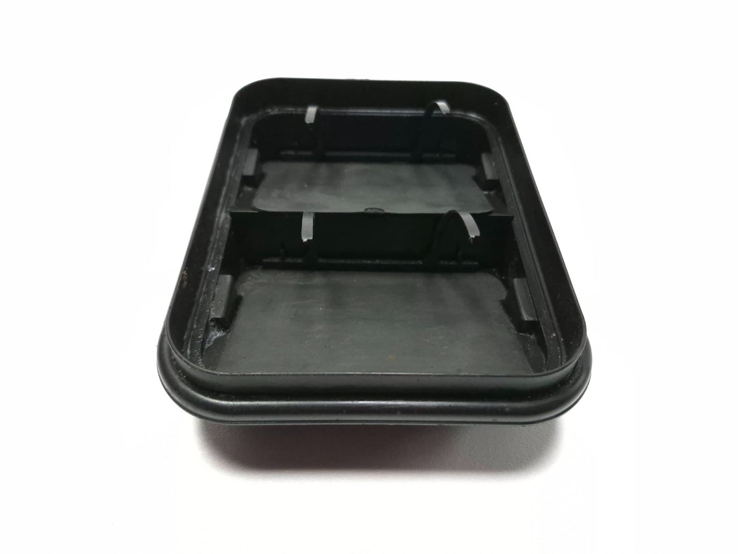 2020 Infiniti Q50 Rear Quarter Vent Pressure Air Vent Pair OEM