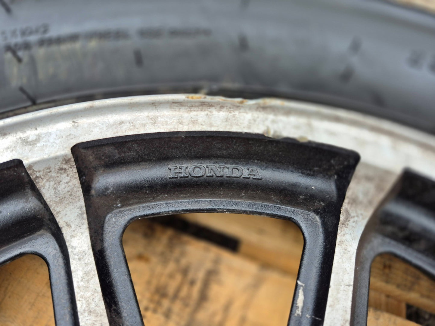 1987 Honda Gl1200i Rear & Front Wheel W/ Tire Pair 15" 16" OEM
