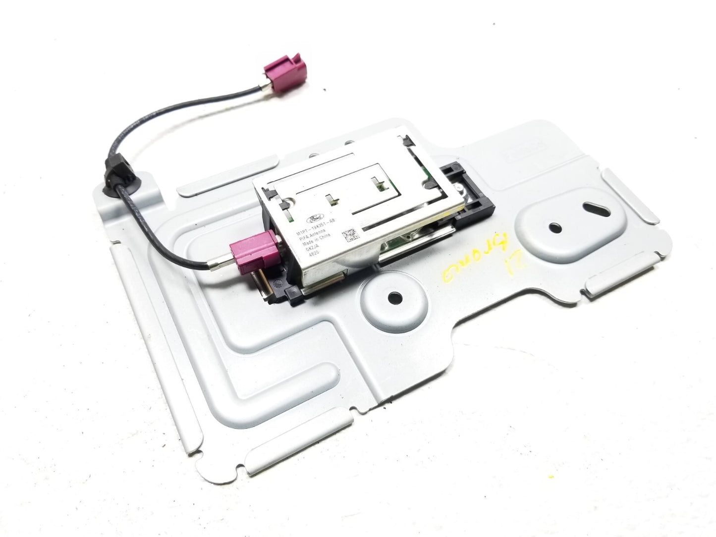 2021 Ford Bronco Sport Rear Antenna Control Module OEM