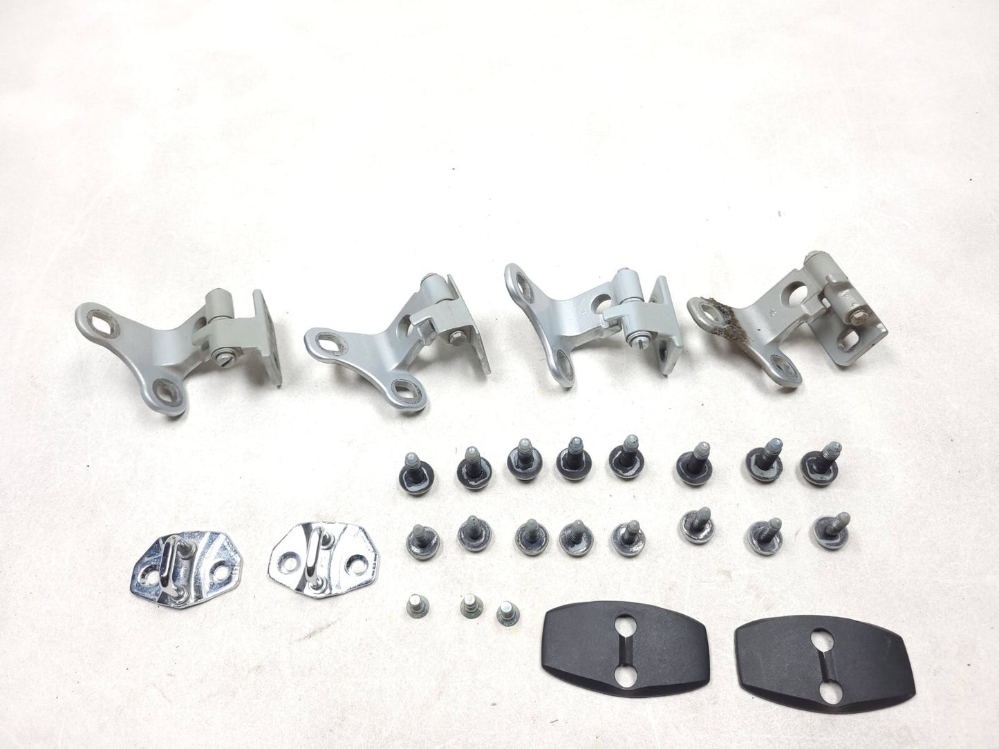 2007 Range Rover Front & Rear Door Hinge Right Passenger Side Set OEM