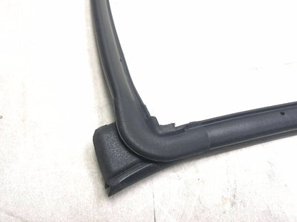 2019 Hyundai Kona Front Door Weatherstrip Seal Passenger Side Right 5pcs OEM
