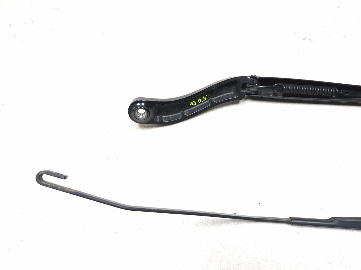 2013 Dodge Grand Caravan Windshield Wiper Arm Pair Oem✅
