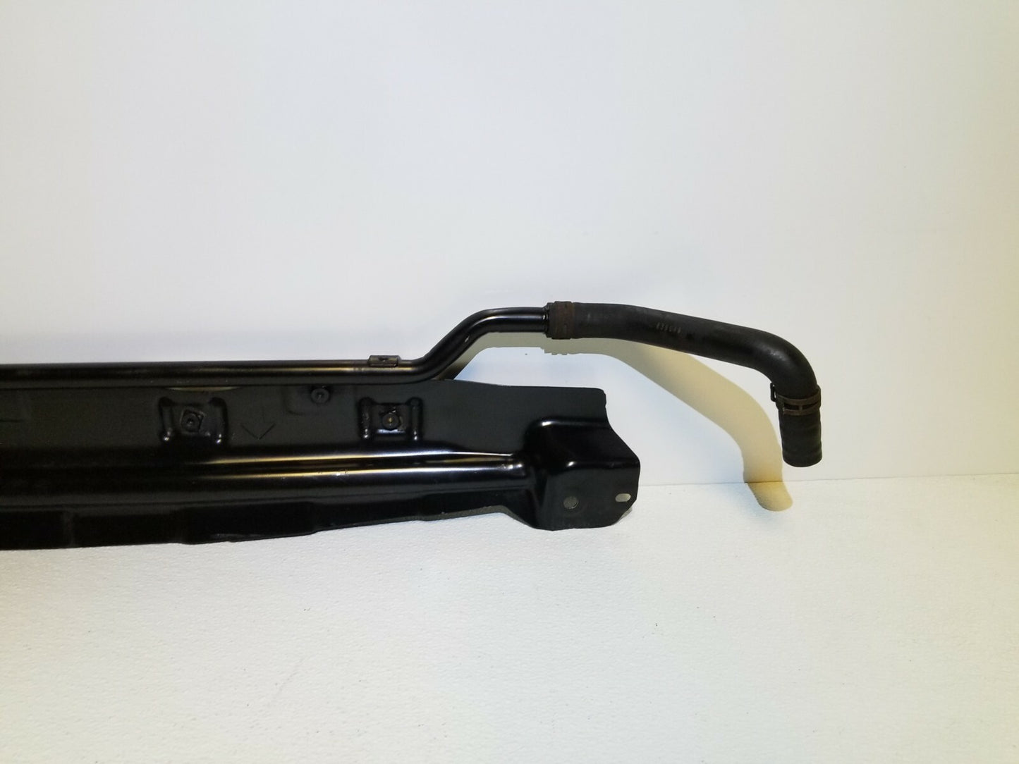 2015 Audi Q7 3.0l Engine Auxiliary Radiator Coolant Tube OEM
