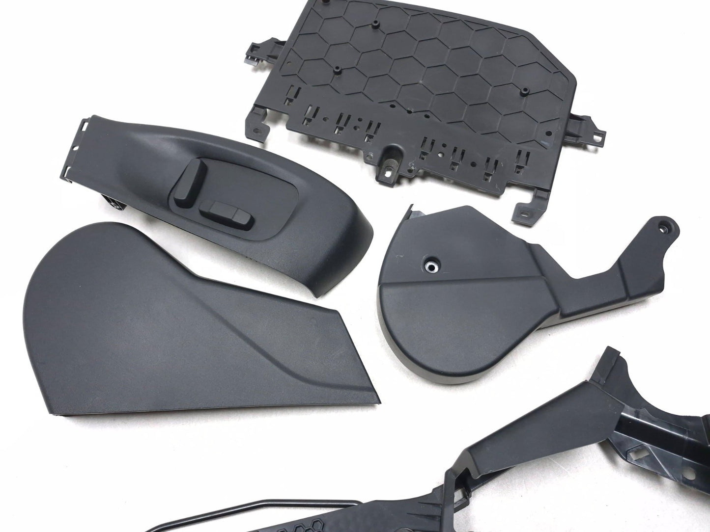 2017 Jaguar Xe Front Right Passenger Seat Trim Cover & Switch 5pcs OEM