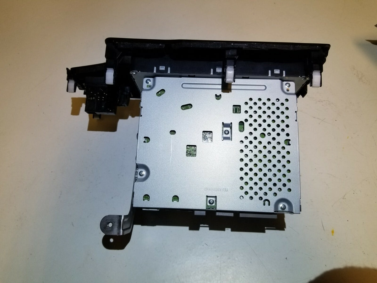 2016 Honda Fit Radio Receiver AM FM Cd Player OEM