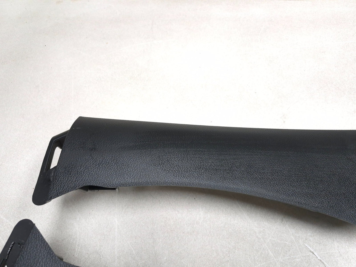 2018 Chrysler 300 Rear C Pillar Cover Trim Left & Right OEM