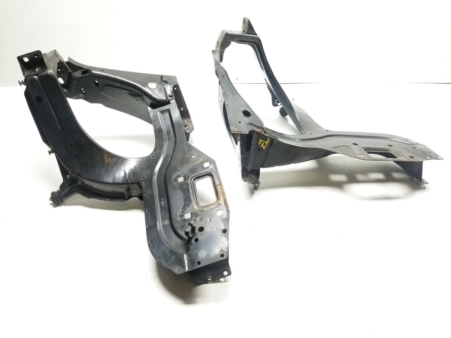 2007 Mercedes Ml500 Front Headlight Support Bracket Left & Righ OEM