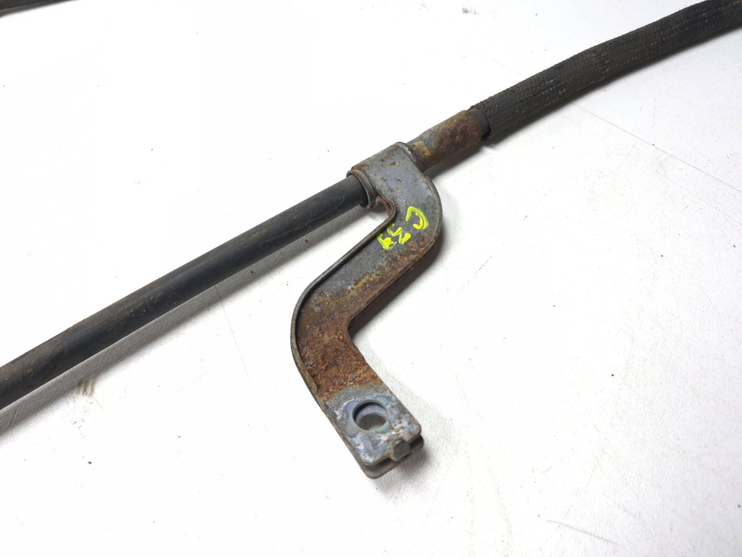 2014 Hyundai Accent Parking Brake Cable Assembly 2pcs OEM