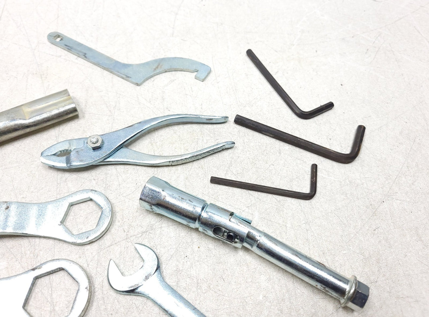 06 - 08 Kawasaki Ninja 650 Ex650 Tool Kit OEM